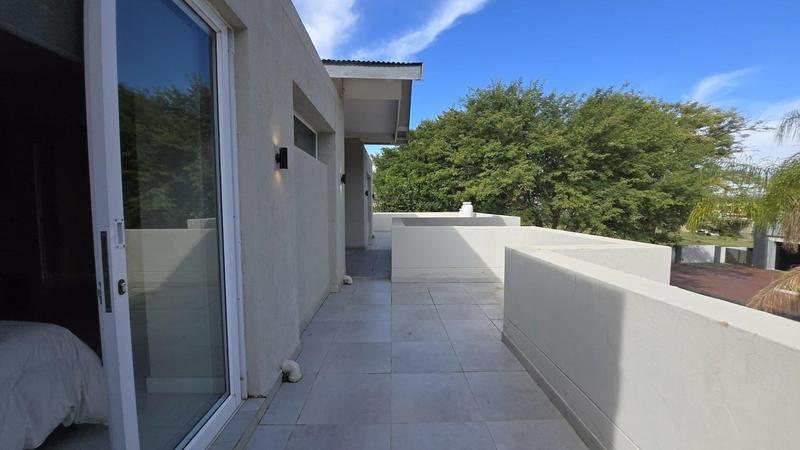 5 Bedroom Property for Sale in The Islands Estates North West